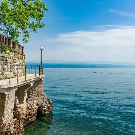 Zvonko-2 By Interhome Apartman Lovran