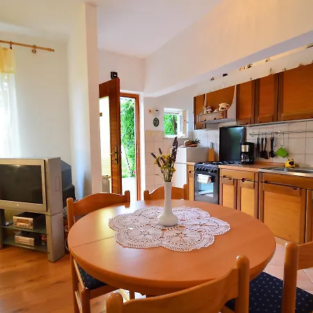 Appartamento Zvonko-2 By Interhome *