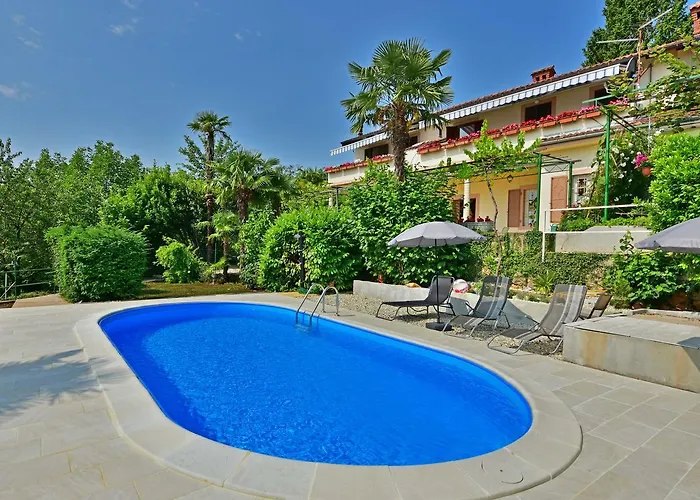 Apartman Zvonko-2 By Interhome