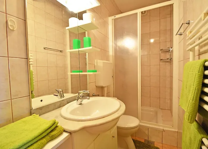 Appartement Zvonko-2 By Interhome