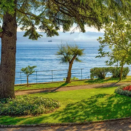 아파트 Zvonko-2 By Interhome